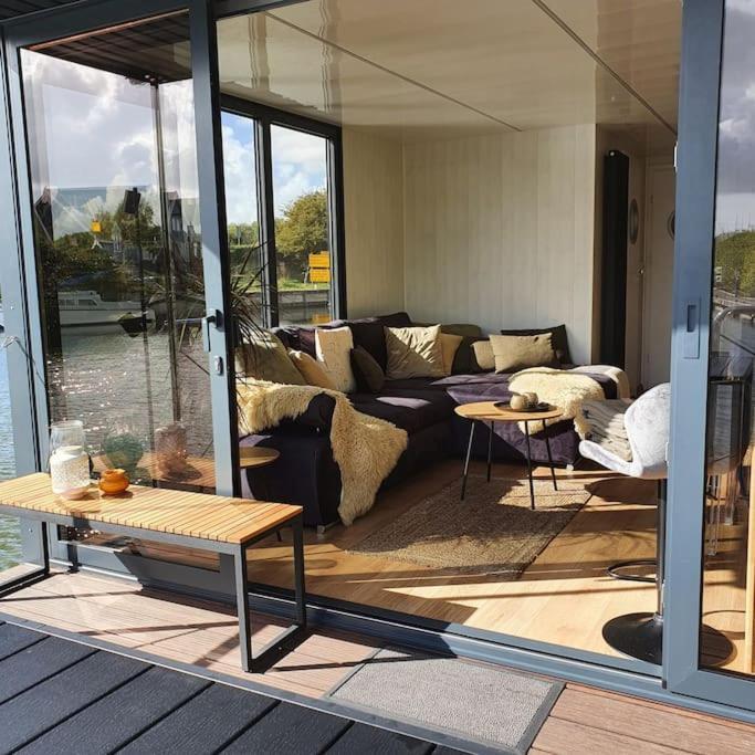 Hotel Modern, Brand New Houseboat Near Amsterdam Monnickendam Esterno foto