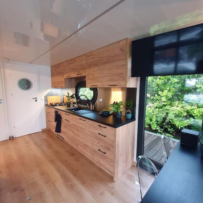 Hotel Modern, Brand New Houseboat Near Amsterdam Monnickendam Esterno foto